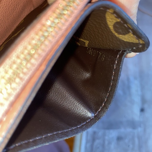 Louis Vuitton Pink Pallas Wallet 💕 - Picture 14 of 15